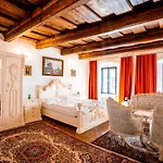 Leylaria Affittacamere 3*