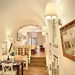 Leylaria Affittacamere 3*