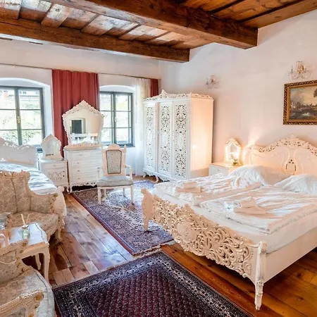 Leylaria 3* 체스키크룸로프