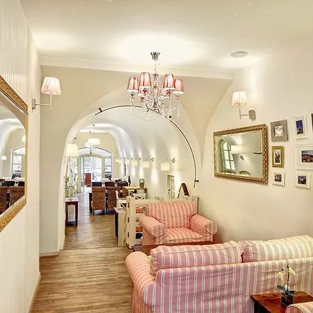 Pensjonat Leylaria 3*