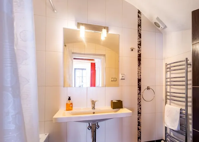 Leylaria Gæstehus 3*