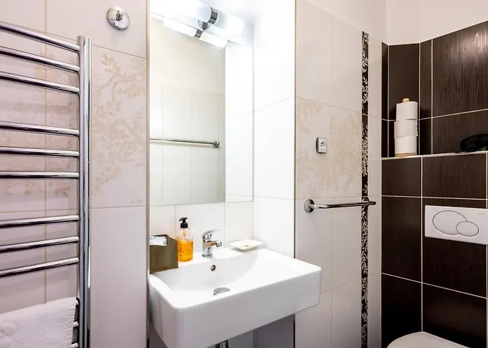 Leylaria Gæstehus 3*