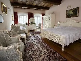 Leylaria Pensjonat 3*